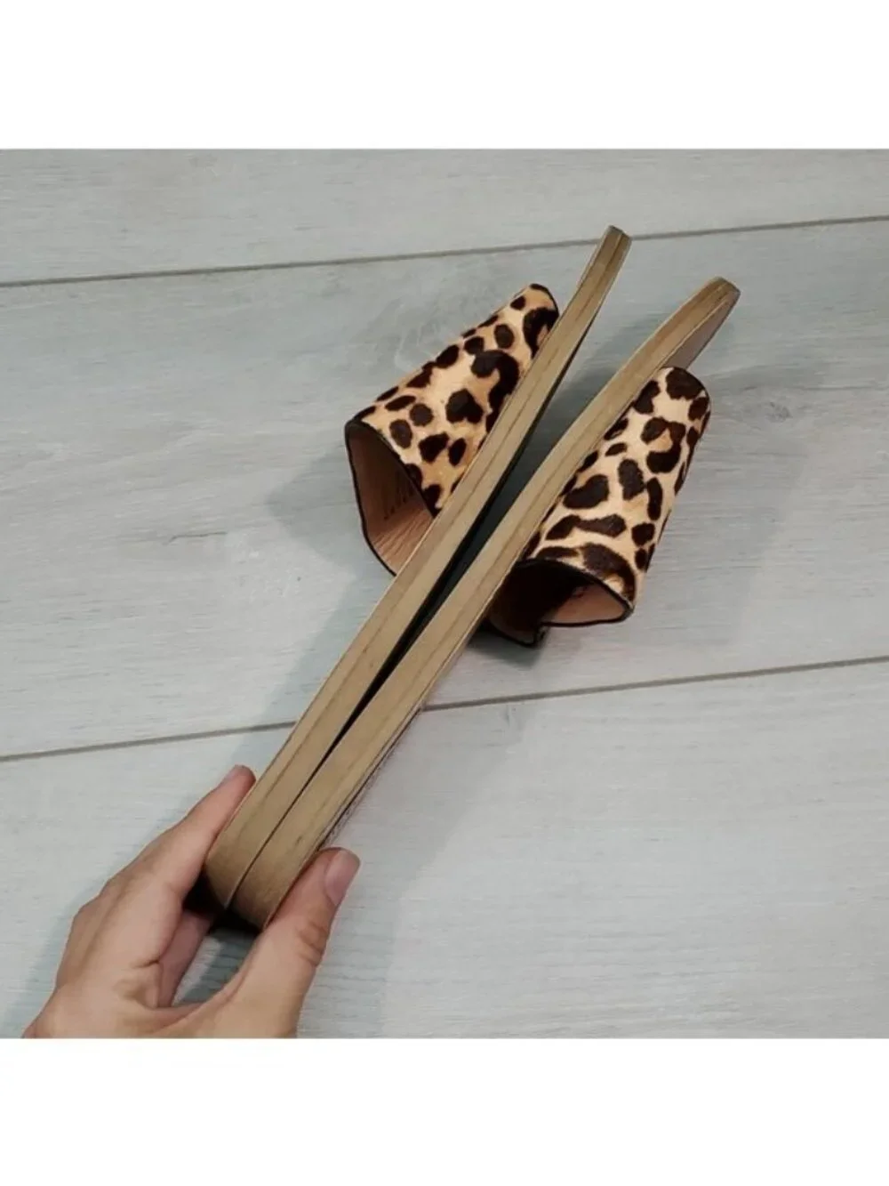 Steve Madden Women Island Animal print  Calf Hair Upper Sandals Flats shoes 6M
